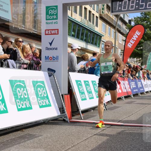 15.09.2024 - PSD Bank Halbmarathon Strokosch-Dieckow http://msf.ph/oto/7070615 15.09.2024 11:09:43 Ziel 402, 505 meine-sportfotos.de