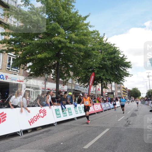 15.09.2024 - PSD Bank Halbmarathon Miley Keyser http://msf.ph/oto/7070622 15.09.2024 12:24:00 Ziel 1883, 2537, 3003, 3075, 3222, 3428 meine-sportfotos.de