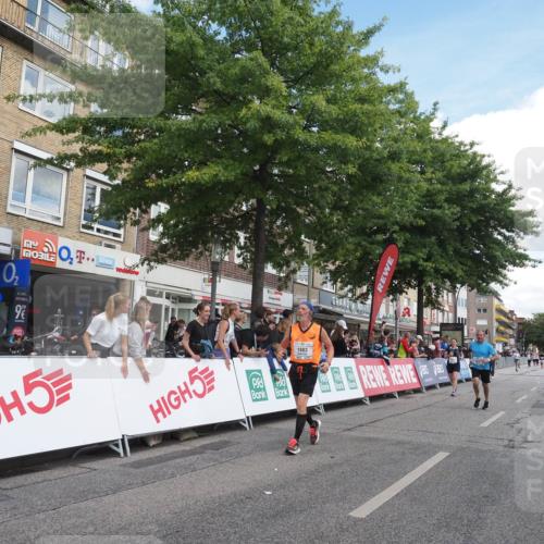 15.09.2024 - PSD Bank Halbmarathon Miley Keyser http://msf.ph/oto/7070649 15.09.2024 12:24:01 Ziel 1883, 2537, 3003, 3075, 3222, 3428 meine-sportfotos.de