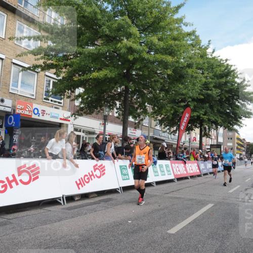 15.09.2024 - PSD Bank Halbmarathon Miley Keyser http://msf.ph/oto/7070656 15.09.2024 12:24:01 Ziel 1883, 2537, 3003, 3075, 3222, 3428 meine-sportfotos.de