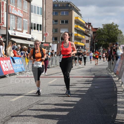 15.09.2024 - PSD Bank Halbmarathon Michael Strokosch http://msf.ph/oto/7070661 15.09.2024 12:09:13 Ziel 2132, 2179, 2408, 2437, 2868, 2997, 3167, 3526 meine-sportfotos.de