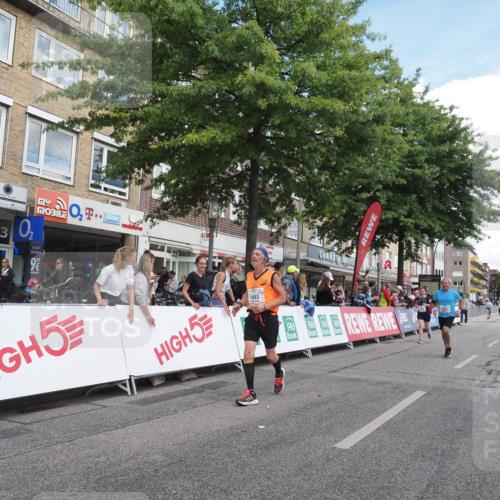 15.09.2024 - PSD Bank Halbmarathon Miley Keyser http://msf.ph/oto/7070665 15.09.2024 12:24:02 Ziel 1883, 2537, 3003, 3075, 3222, 3428 meine-sportfotos.de