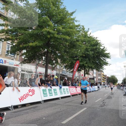 15.09.2024 - PSD Bank Halbmarathon Miley Keyser http://msf.ph/oto/7070675 15.09.2024 12:24:03 Ziel 1883, 2527, 2537, 3003, 3075, 3222, 3428, 3543 meine-sportfotos.de