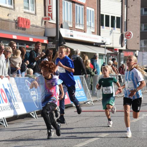 15.09.2024 - PSD Bank Halbmarathon Michael Strokosch http://msf.ph/oto/7070700 15.09.2024 10:27:01 Ziel 18, 42, 69, 75, 82, 167, 198, 210, 270, 294 meine-sportfotos.de