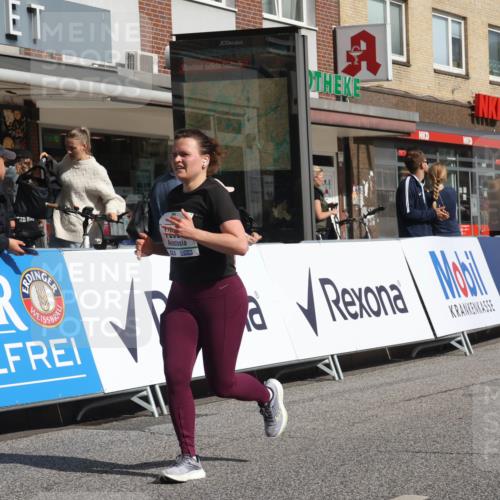 15.09.2024 - PSD Bank Halbmarathon Michael Strokosch http://msf.ph/oto/7070702 15.09.2024 12:09:18 Ziel 1966, 1994, 2132, 2179, 2408, 2437, 2868, 2890, 2997, 3050, 3167, 3526 meine-sportfotos.de