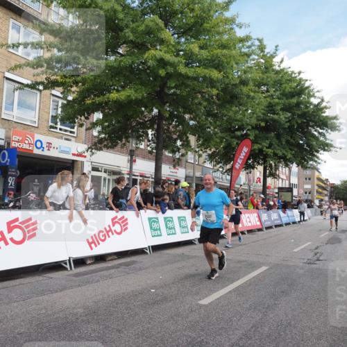 15.09.2024 - PSD Bank Halbmarathon Miley Keyser http://msf.ph/oto/7070705 15.09.2024 12:24:04 Ziel 1883, 2527, 2537, 3003, 3075, 3222, 3428, 3543 meine-sportfotos.de