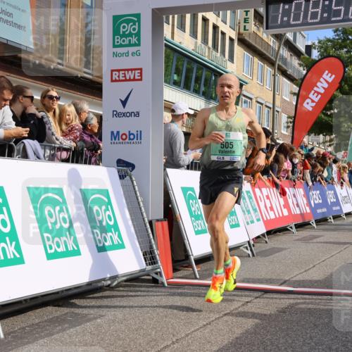 15.09.2024 - PSD Bank Halbmarathon Strokosch-Dieckow http://msf.ph/oto/7070716 15.09.2024 11:09:43 Ziel 402, 505 meine-sportfotos.de