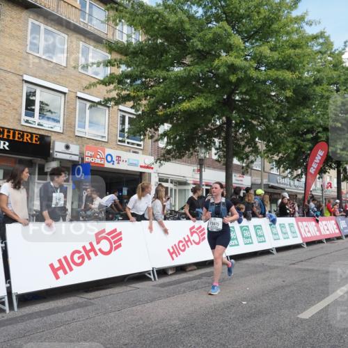 15.09.2024 - PSD Bank Halbmarathon Miley Keyser http://msf.ph/oto/7070727 15.09.2024 12:24:05 Ziel 1883, 2527, 2537, 3003, 3075, 3222, 3428, 3452, 3543 meine-sportfotos.de