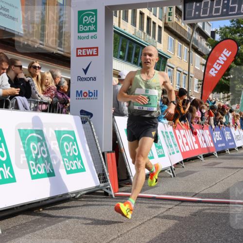 15.09.2024 - PSD Bank Halbmarathon Strokosch-Dieckow http://msf.ph/oto/7070739 15.09.2024 11:09:43 Ziel 402, 505 meine-sportfotos.de