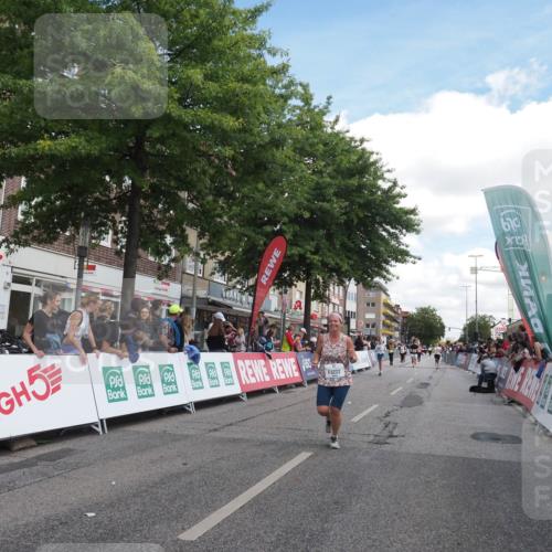 15.09.2024 - PSD Bank Halbmarathon Miley Keyser http://msf.ph/oto/7070740 15.09.2024 12:24:08 Ziel 1883, 2527, 2537, 3003, 3075, 3222, 3428, 3452, 3543 meine-sportfotos.de