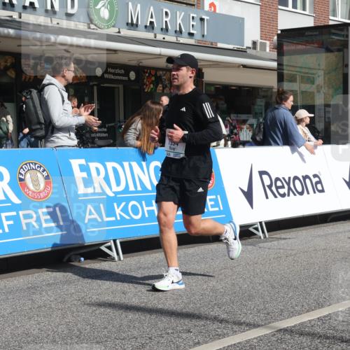 15.09.2024 - PSD Bank Halbmarathon Michael Strokosch http://msf.ph/oto/7070792 15.09.2024 12:09:24 Ziel 1778, 1855, 1966, 1994, 2179, 2408, 2868, 2878, 2890, 2997, 3050, 3526 meine-sportfotos.de