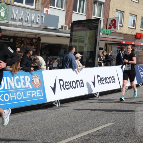 15.09.2024 - PSD Bank Halbmarathon Michael Strokosch http://msf.ph/oto/7070796 15.09.2024 12:09:25 Ziel 1778, 1855, 1966, 1994, 2179, 2408, 2868, 2878, 2890, 2997, 3050, 3526 meine-sportfotos.de