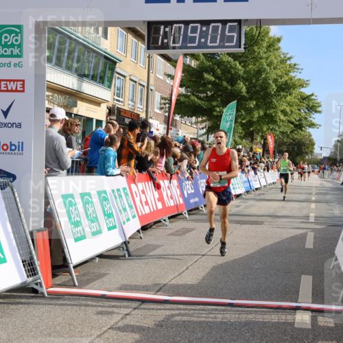 15.09.2024 - PSD Bank Halbmarathon Strokosch-Dieckow http://msf.ph/oto/7070800 15.09.2024 11:09:56 Ziel 480, 504, 531 meine-sportfotos.de