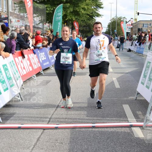 15.09.2024 - PSD Bank Halbmarathon Strokosch-Dieckow http://msf.ph/oto/7070814 15.09.2024 12:31:50 Ziel 1866, 1961, 2068, 2887, 3309 meine-sportfotos.de