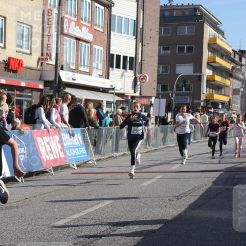 15.09.2024 - PSD Bank Halbmarathon Michael Strokosch http://msf.ph/oto/7070818 15.09.2024 10:27:13 Ziel 18, 48, 75, 82, 87, 136, 139, 167, 198, 210, 219, 268, 270, 272, 294 meine-sportfotos.de