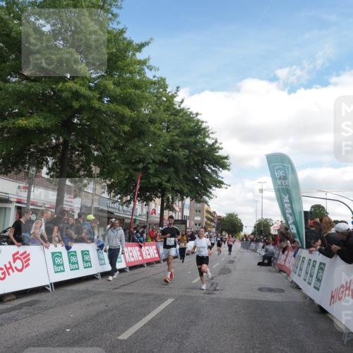 15.09.2024 - PSD Bank Halbmarathon Miley Keyser http://msf.ph/oto/7070819 15.09.2024 12:24:15 Ziel 1765, 1883, 1997, 2081, 2527, 2537, 3008, 3075, 3222, 3256, 3371, 3452, 3543 meine-sportfotos.de