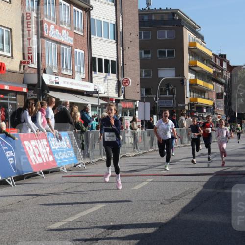 15.09.2024 - PSD Bank Halbmarathon Michael Strokosch http://msf.ph/oto/7070822 15.09.2024 10:27:13 Ziel 18, 48, 75, 82, 87, 136, 139, 167, 198, 210, 219, 268, 270, 272, 294 meine-sportfotos.de