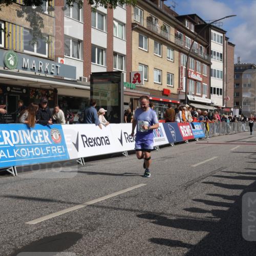 15.09.2024 - PSD Bank Halbmarathon Michael Strokosch http://msf.ph/oto/7070850 15.09.2024 12:09:29 Ziel 1778, 1855, 1966, 1994, 2179, 2327, 2408, 2878, 2890, 2892, 3050, 3238 meine-sportfotos.de