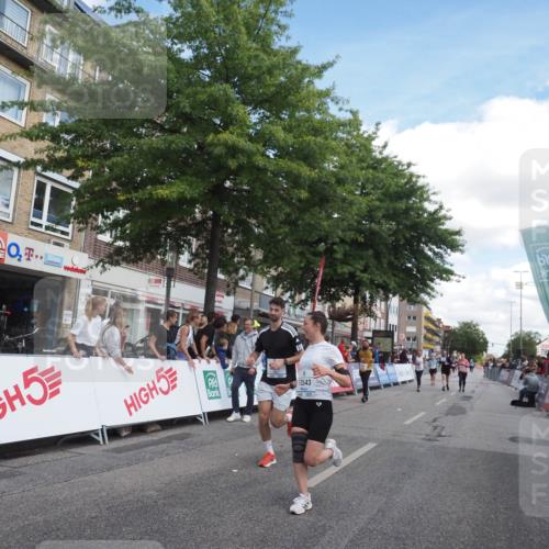 15.09.2024 - PSD Bank Halbmarathon Miley Keyser http://msf.ph/oto/7070860 15.09.2024 12:24:16 Ziel 1765, 1883, 1997, 2081, 2527, 3008, 3075, 3222, 3256, 3371, 3452, 3543 meine-sportfotos.de