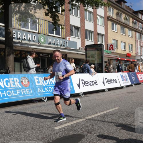 15.09.2024 - PSD Bank Halbmarathon Michael Strokosch http://msf.ph/oto/7070868 15.09.2024 12:09:30 Ziel 1778, 1855, 1966, 1994, 2179, 2327, 2408, 2878, 2890, 2892, 3050, 3238 meine-sportfotos.de