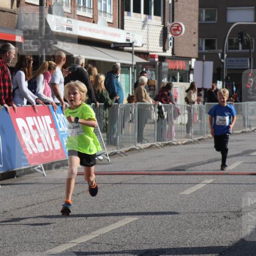 15.09.2024 - PSD Bank Halbmarathon Michael Strokosch http://msf.ph/oto/7070960 15.09.2024 10:27:27 Ziel 8, 48, 122, 139, 159, 174, 204, 219, 233, 268, 272 meine-sportfotos.de