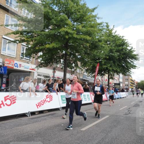 15.09.2024 - PSD Bank Halbmarathon Miley Keyser http://msf.ph/oto/7070963 15.09.2024 12:24:22 Ziel 1765, 1997, 2081, 2527, 3008, 3256, 3339, 3371, 3452, 3543 meine-sportfotos.de
