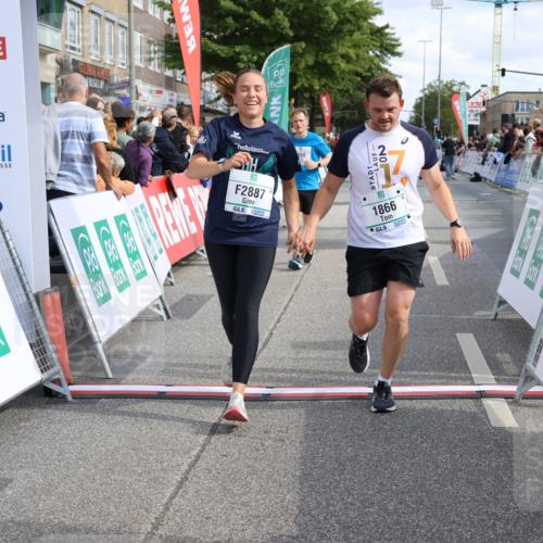 15.09.2024 - PSD Bank Halbmarathon Strokosch-Dieckow http://msf.ph/oto/7070973 15.09.2024 12:31:51 Ziel 1866, 2068, 2887 meine-sportfotos.de