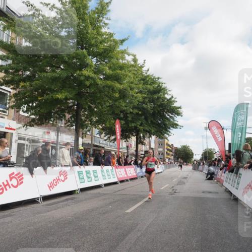 15.09.2024 - PSD Bank Halbmarathon Miley Keyser http://msf.ph/oto/7070990 15.09.2024 11:24:11 Ziel 610, 659, 677, 891, 1098 meine-sportfotos.de