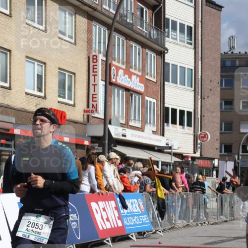 15.09.2024 - PSD Bank Halbmarathon Michael Strokosch http://msf.ph/oto/7070993 15.09.2024 12:09:46 Ziel 1694, 2053, 2327, 2892, 2993, 3238, 3532 meine-sportfotos.de