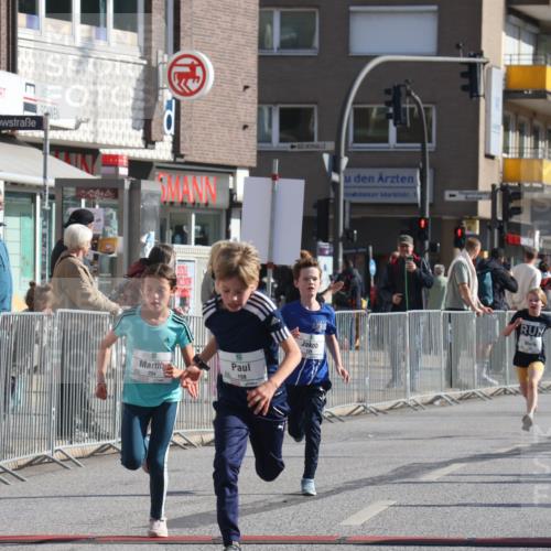 15.09.2024 - PSD Bank Halbmarathon Michael Strokosch http://msf.ph/oto/7071003 15.09.2024 10:27:32 Ziel 8, 37, 101, 122, 125, 159, 174, 204, 233 meine-sportfotos.de