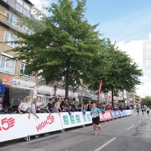 15.09.2024 - PSD Bank Halbmarathon Miley Keyser http://msf.ph/oto/7071004 15.09.2024 12:24:23 Ziel 1765, 1997, 2081, 2527, 3008, 3256, 3339, 3371, 3452, 3543 meine-sportfotos.de