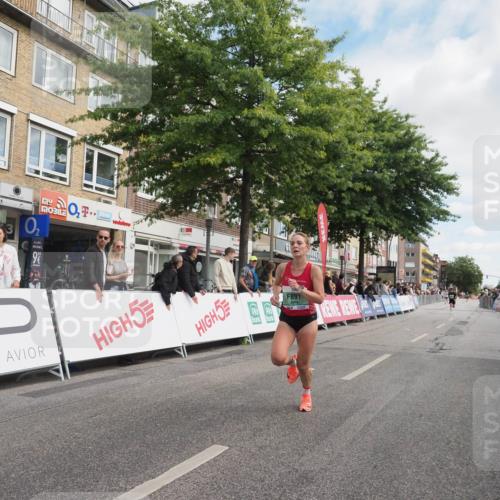 15.09.2024 - PSD Bank Halbmarathon Miley Keyser http://msf.ph/oto/7071022 15.09.2024 11:24:11 Ziel 610, 659, 677, 891, 1098 meine-sportfotos.de
