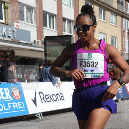 15.09.2024 - PSD Bank Halbmarathon Michael Strokosch http://msf.ph/oto/7071032 15.09.2024 12:09:48 Ziel 1694, 2053, 2327, 2531, 2892, 2993, 3117, 3238, 3532 meine-sportfotos.de