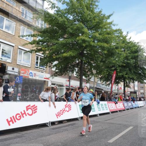 15.09.2024 - PSD Bank Halbmarathon Miley Keyser http://msf.ph/oto/7071037 15.09.2024 12:24:24 Ziel 1765, 1997, 2081, 2527, 3008, 3256, 3339, 3371, 3452, 3543 meine-sportfotos.de