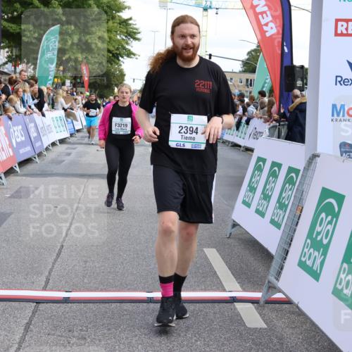 15.09.2024 - PSD Bank Halbmarathon Strokosch-Dieckow http://msf.ph/oto/7071041 15.09.2024 12:23:14 Ziel 2394, 3219, 3361 meine-sportfotos.de