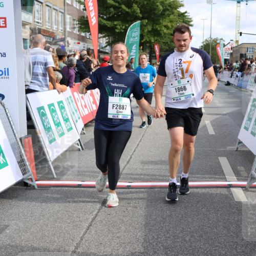 15.09.2024 - PSD Bank Halbmarathon Strokosch-Dieckow http://msf.ph/oto/7071056 15.09.2024 12:31:51 Ziel 1866, 2068, 2887 meine-sportfotos.de