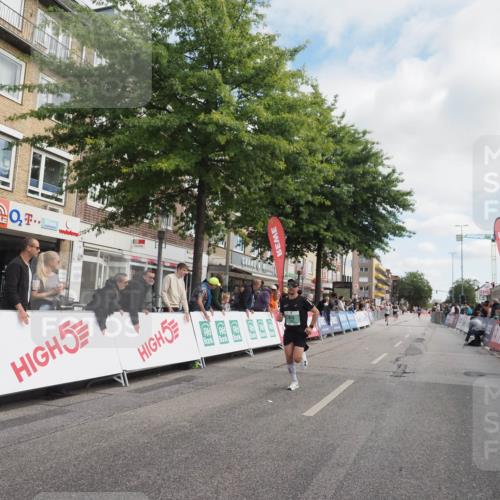 15.09.2024 - PSD Bank Halbmarathon Miley Keyser http://msf.ph/oto/7071059 15.09.2024 11:24:17 Ziel 610, 644, 659, 677, 883, 891, 1014 meine-sportfotos.de
