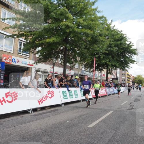 15.09.2024 - PSD Bank Halbmarathon Miley Keyser http://msf.ph/oto/7071083 15.09.2024 12:24:29 Ziel 988, 1765, 1997, 2081, 3008, 3218, 3256, 3339, 3371 meine-sportfotos.de