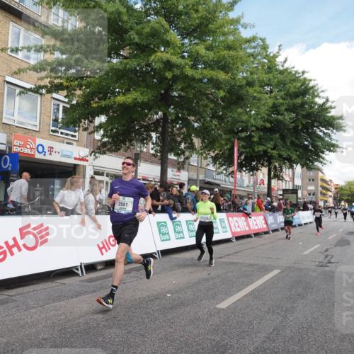 15.09.2024 - PSD Bank Halbmarathon Miley Keyser http://msf.ph/oto/7071111 15.09.2024 12:24:30 Ziel 988, 1765, 1997, 2081, 3008, 3218, 3256, 3339, 3371 meine-sportfotos.de