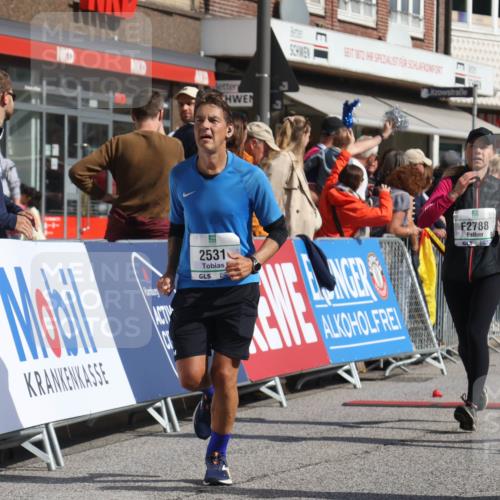 15.09.2024 - PSD Bank Halbmarathon Michael Strokosch http://msf.ph/oto/7071119 15.09.2024 12:09:56 Ziel 1639, 1694, 1820, 1864, 1998, 2053, 2308, 2531, 2788, 2993, 3117, 3532 meine-sportfotos.de