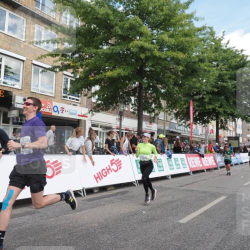 15.09.2024 - PSD Bank Halbmarathon Miley Keyser http://msf.ph/oto/7071126 15.09.2024 12:24:30 Ziel 988, 1765, 1997, 2081, 3008, 3218, 3256, 3339, 3371 meine-sportfotos.de