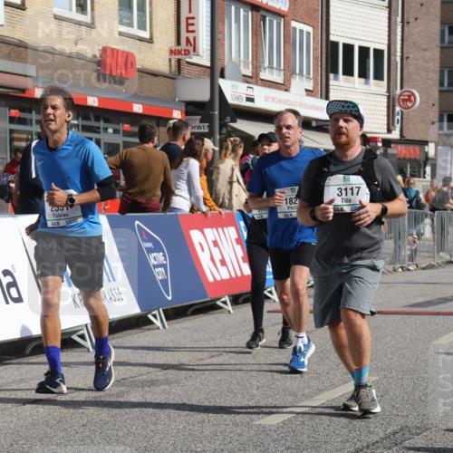 15.09.2024 - PSD Bank Halbmarathon Michael Strokosch http://msf.ph/oto/7071134 15.09.2024 12:09:57 Ziel 1639, 1694, 1820, 1864, 1998, 2196, 2308, 2531, 2788, 2937, 2993, 3117, 3187, 3532 meine-sportfotos.de