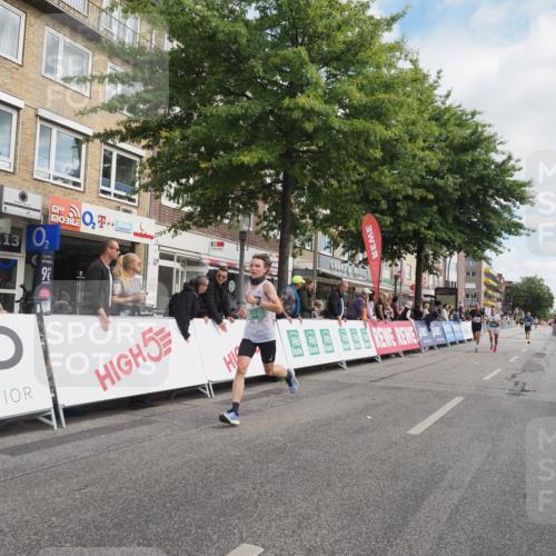 15.09.2024 - PSD Bank Halbmarathon Miley Keyser http://msf.ph/oto/7071138 15.09.2024 11:24:24 Ziel 578, 610, 644, 677, 883, 1014, 1015 meine-sportfotos.de