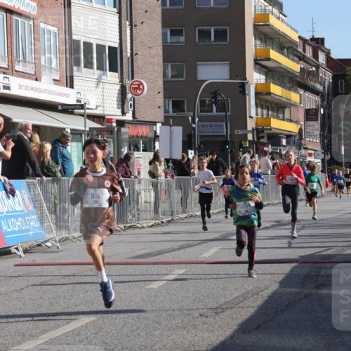 15.09.2024 - PSD Bank Halbmarathon Michael Strokosch http://msf.ph/oto/7071152 15.09.2024 10:27:43 Ziel 27, 28, 37, 73, 101, 103, 108, 125, 128, 138, 159, 204, 247, 249, 261, 296 meine-sportfotos.de