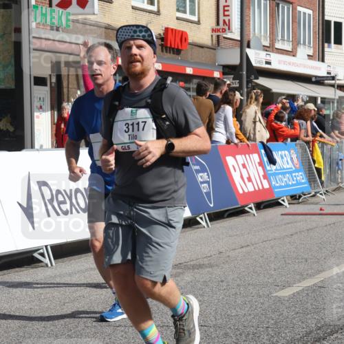 15.09.2024 - PSD Bank Halbmarathon Michael Strokosch http://msf.ph/oto/7071154 15.09.2024 12:09:58 Ziel 1639, 1694, 1820, 1864, 1998, 2196, 2308, 2531, 2788, 2937, 2993, 3117, 3187 meine-sportfotos.de