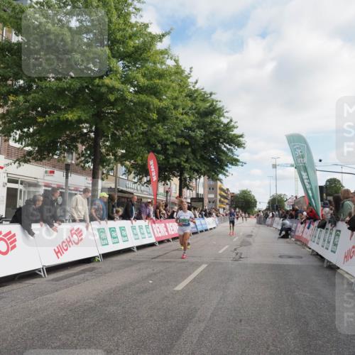 15.09.2024 - PSD Bank Halbmarathon Miley Keyser http://msf.ph/oto/7071165 15.09.2024 11:24:27 Ziel 578, 644, 677, 680, 883, 1014, 1015 meine-sportfotos.de