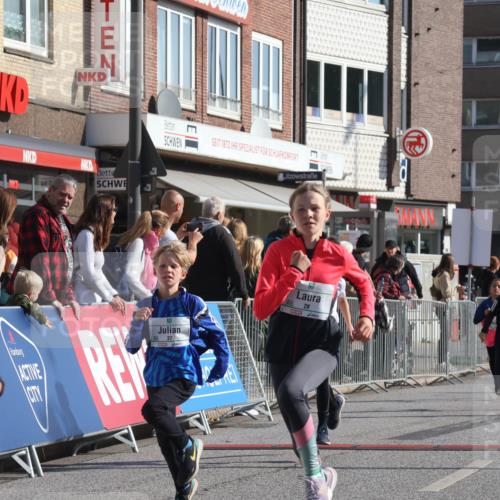 15.09.2024 - PSD Bank Halbmarathon Michael Strokosch http://msf.ph/oto/7071183 15.09.2024 10:27:46 Ziel 27, 28, 37, 73, 101, 103, 108, 125, 128, 138, 159, 204, 247, 249, 261, 296 meine-sportfotos.de