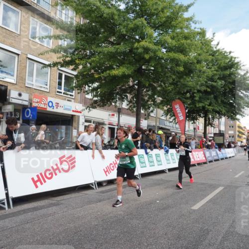 15.09.2024 - PSD Bank Halbmarathon Miley Keyser http://msf.ph/oto/7071217 15.09.2024 12:24:34 Ziel 988, 1765, 2081, 2102, 3063, 3218, 3256, 3339, 3371 meine-sportfotos.de