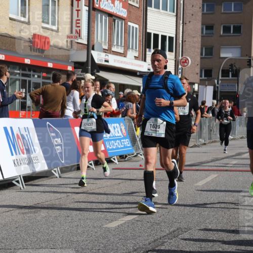 15.09.2024 - PSD Bank Halbmarathon Michael Strokosch http://msf.ph/oto/7071248 15.09.2024 12:10:04 Ziel 1639, 1820, 1864, 1993, 1998, 2170, 2196, 2308, 2531, 2546, 2547, 2788, 2915, 2937, 3117, 3144, 3187 meine-sportfotos.de