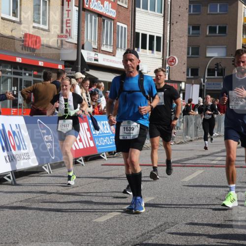 15.09.2024 - PSD Bank Halbmarathon Michael Strokosch http://msf.ph/oto/7071253 15.09.2024 12:10:04 Ziel 1639, 1820, 1864, 1993, 1998, 2170, 2196, 2308, 2531, 2546, 2547, 2788, 2915, 2937, 3117, 3144, 3187 meine-sportfotos.de